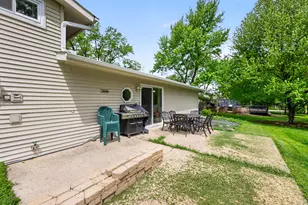849 Hemlock Dr, Sleepy Hollow, IL 60118 - Photo 31