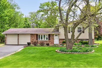 849 Hemlock Drive, Sleepy Hollow, IL 60118 - Photo 1