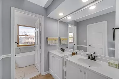 1623 W Bray Court, Arlington Heights, IL 60005 - Photo 17