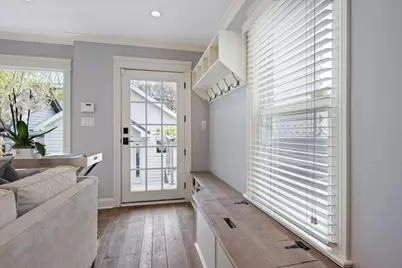 1019 W George Street, Chicago, IL 60657 - Photo 9