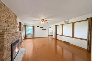 312 S Church St, Orangeville, IL 61060 - Photo 9