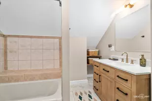 921 Clement St, Joliet, IL 60435 - Photo 5