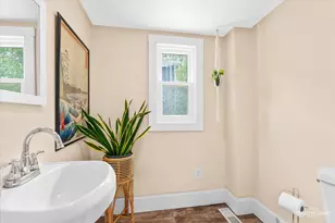 921 Clement St, Joliet, IL 60435 - Photo 7