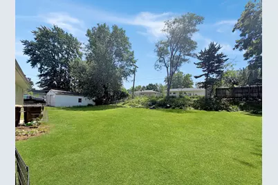 1411 Mark Drive, Freeport, IL 61032 - Photo 3