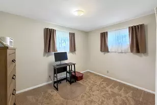 1411 Mark Dr, Freeport, IL 61032 - Photo 15