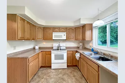 1411 Mark Drive, Freeport, IL 61032 - Photo 7