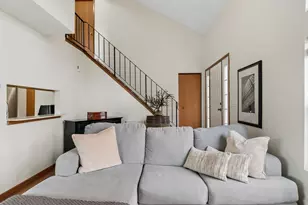 513 East Ave, Streamwood, IL 60107 - Photo 3