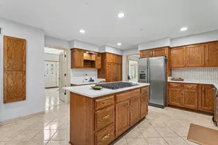703 Westridge Rd, Joliet, IL 60431 - Photo 9