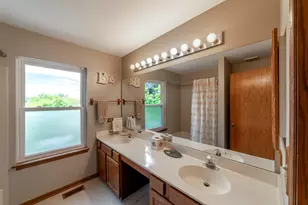 1849 Pastoral Ln, Hanover Park, IL 60133 - Photo 15