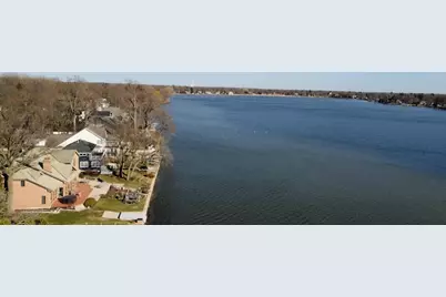 117 Lakewood Avenue, Crystal Lake, IL 60014 - Photo 3