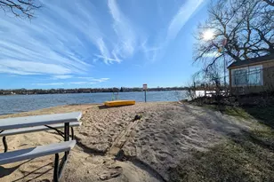 117 Lakewood Ave, Crystal Lake, IL 60014 - Photo 5