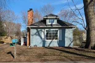 117 Lakewood Ave, Crystal Lake, IL 60014 - Photo 1