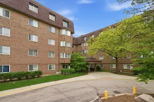 300 S Roselle Rd, Schaumburg, IL 60193 - Photo 29