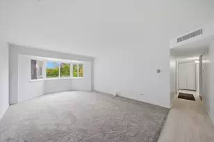300 S Roselle Rd, Schaumburg, IL 60193 - Photo 7