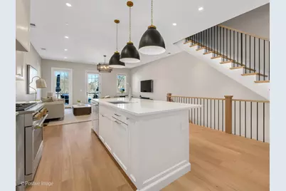 225 Burlington Avenue #TH1, Clarendon Hills, IL 60514 - Photo 11