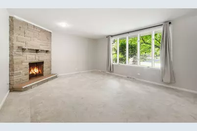 27 Sheffield Lane, Oak Brook, IL 60523 - Photo 3