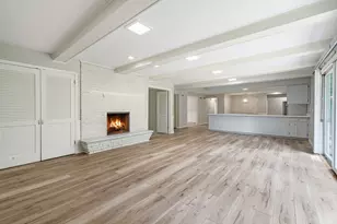 27 Sheffield Ln, Oak Brook, IL 60523 - Photo 9