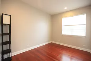 2424 N Southport Ave, Chicago, IL 60614 - Photo 11