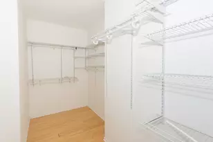 435 W Erie St, Chicago, IL 60654 - Photo 11