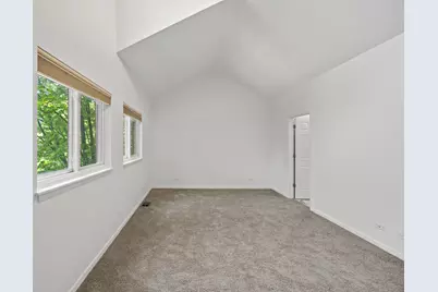 1323 E 61st Street, Chicago, IL 60637 - Photo 23