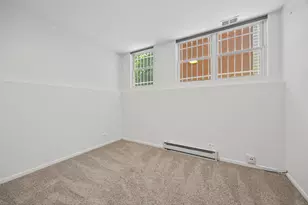 1323 E 61st St, Chicago, IL 60637 - Photo 17