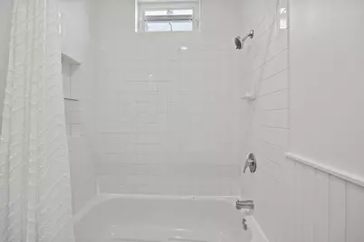 1323 E 61st Street, Chicago, IL 60637 - Photo 25
