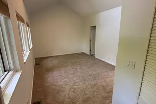 1323 E 61st St, Chicago, IL 60637 - Photo 23