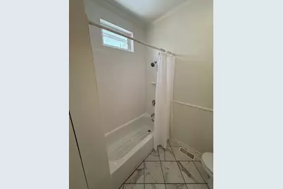 1323 E 61st Street, Chicago, IL 60637 - Photo 25