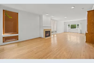 1323 E 61st Street, Chicago, IL 60637 - Photo 5