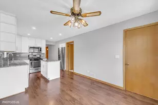 4043 N Wagner Ave, Schiller Park, IL 60176 - Photo 13