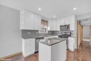 4043 N Wagner Ave, Schiller Park, IL 60176 - Photo 9