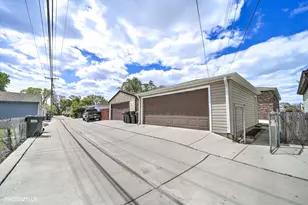 4043 N Wagner Ave, Schiller Park, IL 60176 - Photo 43