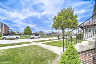 4043 N Wagner Ave, Schiller Park, IL 60176 - Photo 39