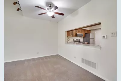 1525 Columbia Court, Elk Grove Village, IL 60007 - Photo 5