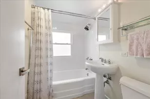 6850 N Lowell Ave, Lincolnwood, IL 60712 - Photo 17