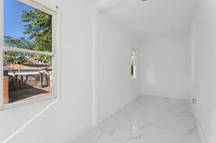 8032 S Carpenter St, Chicago, IL 60620 - Photo 17