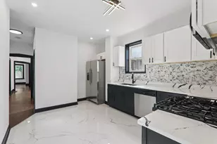 8032 S Carpenter St, Chicago, IL 60620 - Photo 7