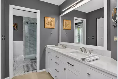 337 W Scarborough Court, Bloomingdale, IL 60108 - Photo 13