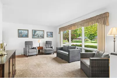 555 S Cedar Street, Palatine, IL 60067 - Photo 3