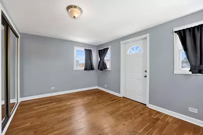 3721 W Shakespeare Avenue, Chicago, IL 60647 - Photo 25