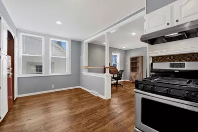 3721 W Shakespeare Avenue, Chicago, IL 60647 - Photo 13