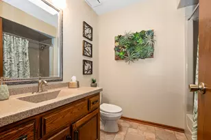 19243 Bernadine St, Lansing, IL 60438 - Photo 25