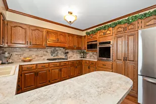 19243 Bernadine St, Lansing, IL 60438 - Photo 13