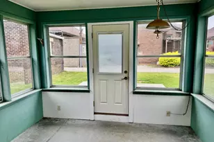 415 9th Pl, Lasalle, IL 61301 - Photo 5