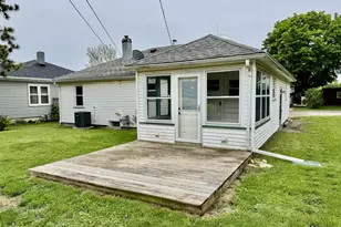 415 9th Pl, Lasalle, IL 61301 - Photo 3