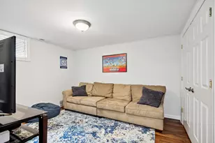 7050 N McAlpin Ave, Chicago, IL 60646 - Photo 17