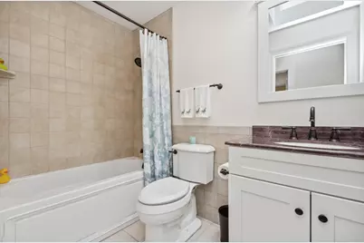 7050 N McAlpin Avenue, Chicago, IL 60646 - Photo 15