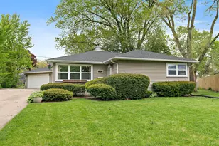 2901 Stork Ct, Rolling Meadows, IL 60008 - Photo 1