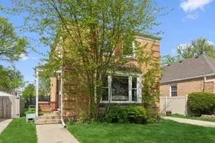 1678 Ash St, Des Plaines, IL 60018 - Photo 1