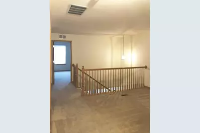 2575 Hillsboro Boulevard, Aurora, IL 60503 - Photo 11